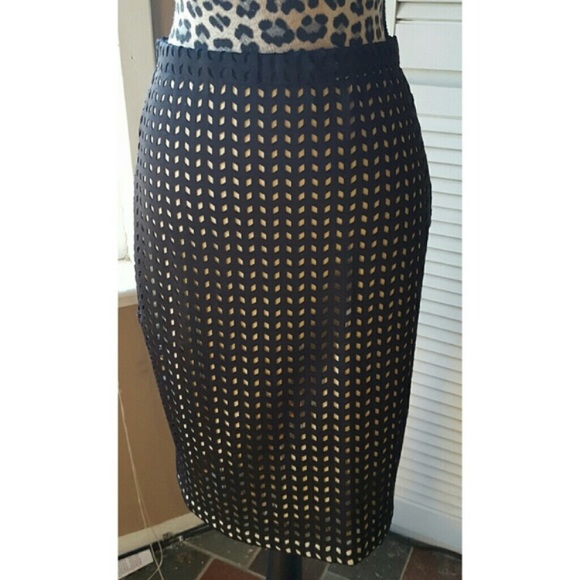 🌺$50 OFF RETAIL $89🌺NEW LISTING NWT DRESS WITH CROPPED TOP & PENCIL SKIRT🌺 - Picture 3 of 4